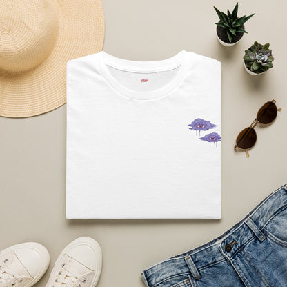 Purple Eyes • T-Shirt